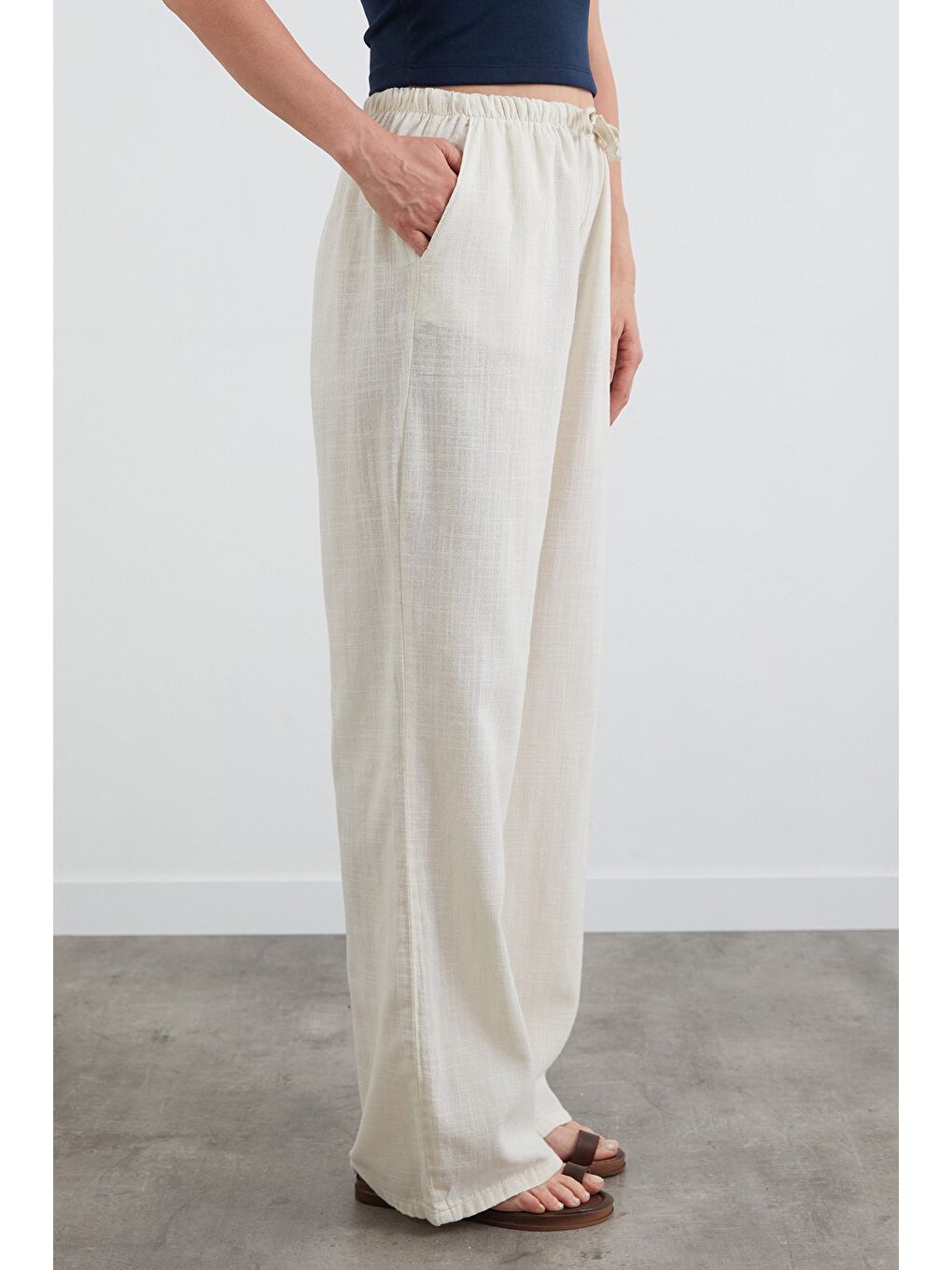 Ekru Beli Bağlamalı Cepli Keten Palazzo Pantolon-2