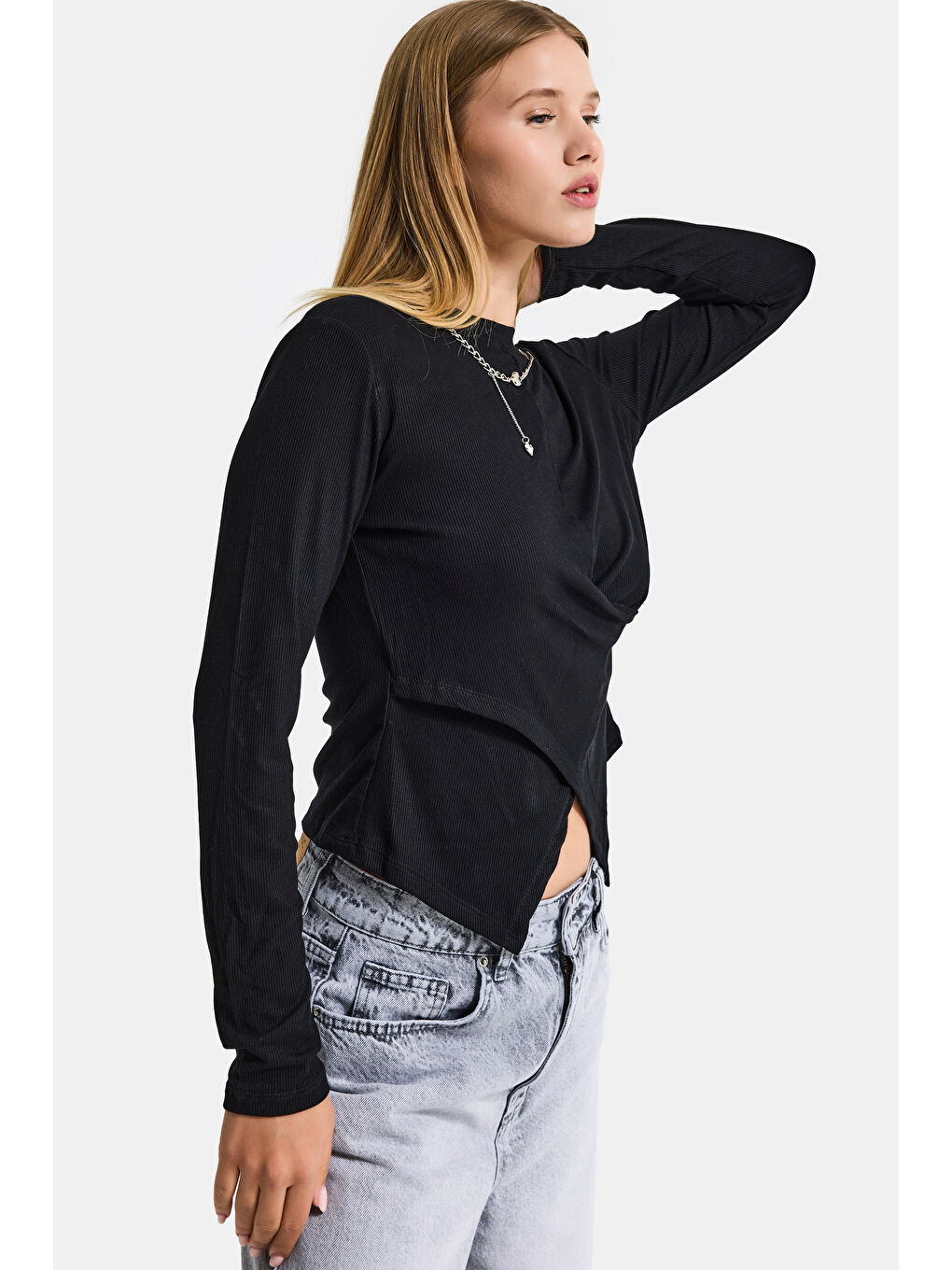 Kadın Siyah Renk w5 Asimetrik Kesim Kolye Aksesuarlı Özel Tasarım Body-4