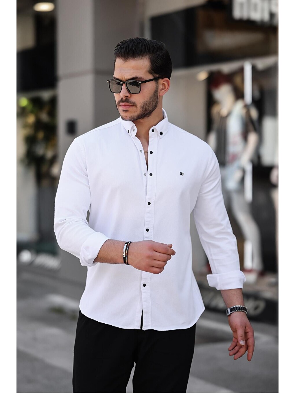 Beyaz Çıtçıtlı Slim Fit Jean Gömlek