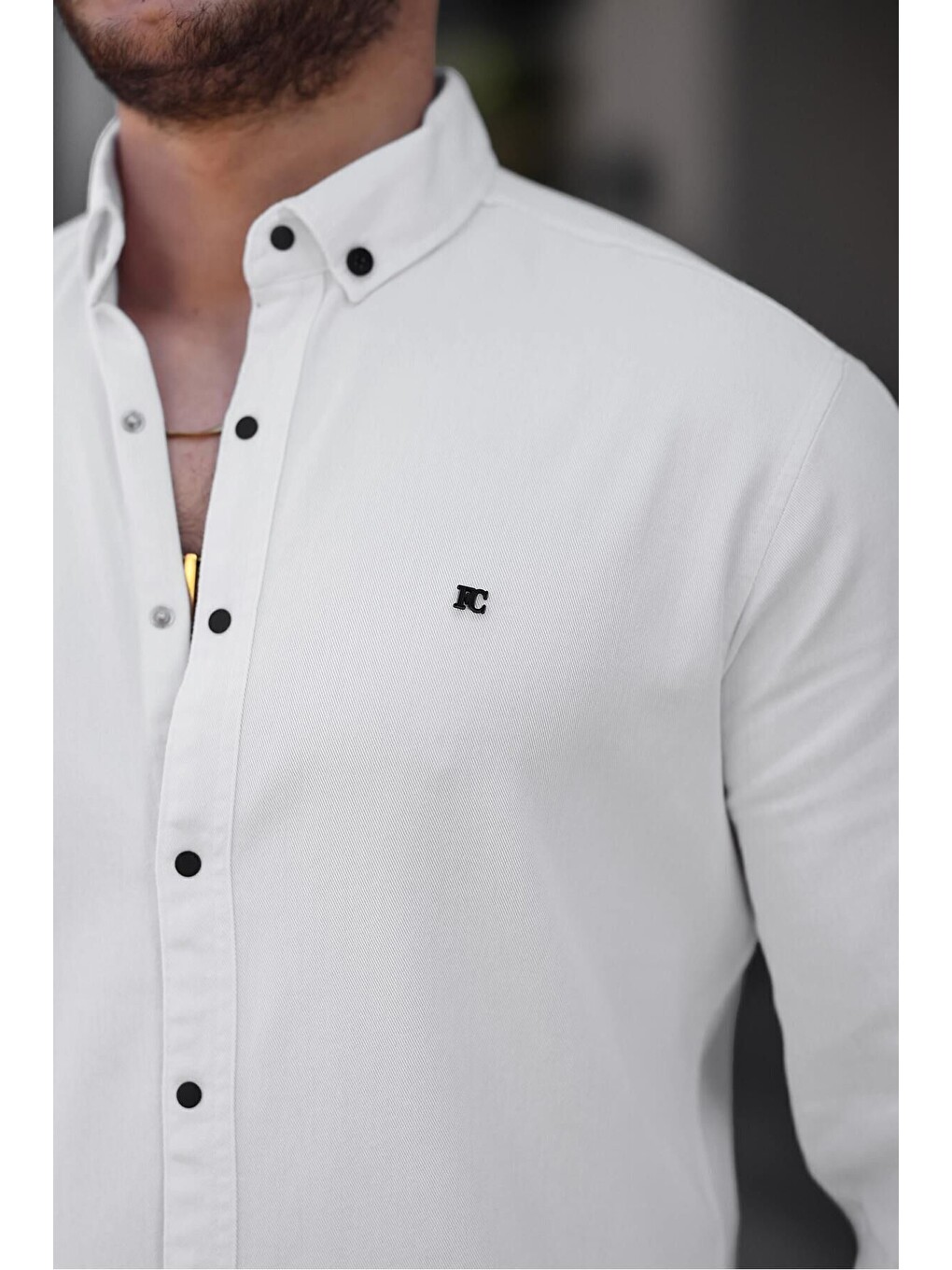 Beyaz Çıtçıtlı Slim Fit Jean Gömlek-1