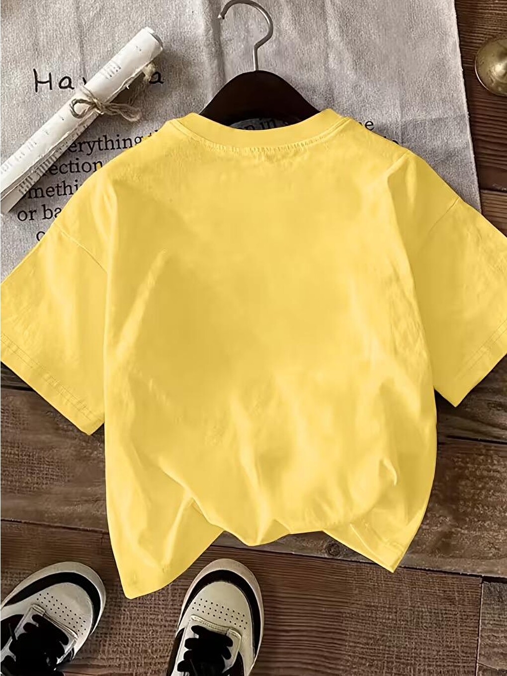Sarı Sevimli Panda Grafikli İpli Cep Detaylı Kısa Kollu Oversize Unisex Bisiklet Yaka Tişört-2