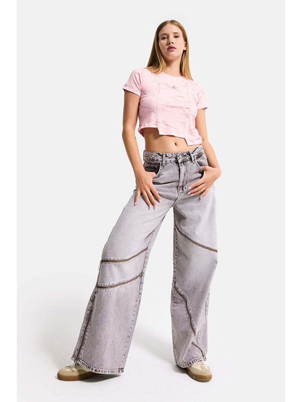 Kadın Pembe w5 Aksesuar Detaylı Asimetrik Kesim Crop Top-3
