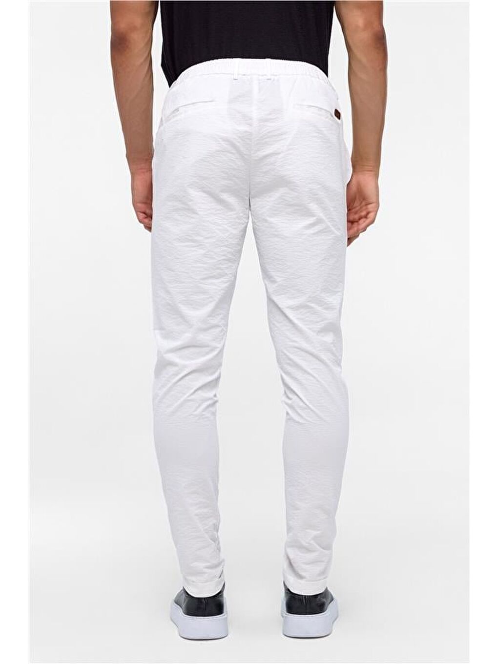 Beyaz Slim Armürlü Jogger Pantolon-4