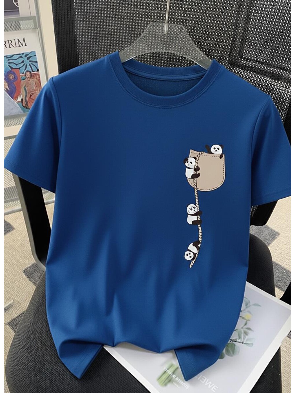 Mavi Sevimli Panda Grafikli İpli Cep Detaylı Kısa Kollu Oversize Unisex Bisiklet Yaka Tişört