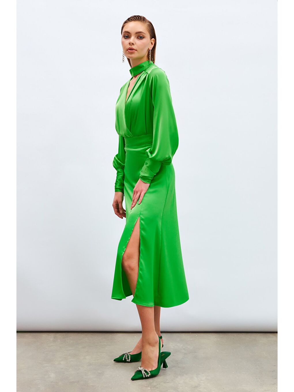 Yırtmaçlı Saten Etek - Yeşil-1