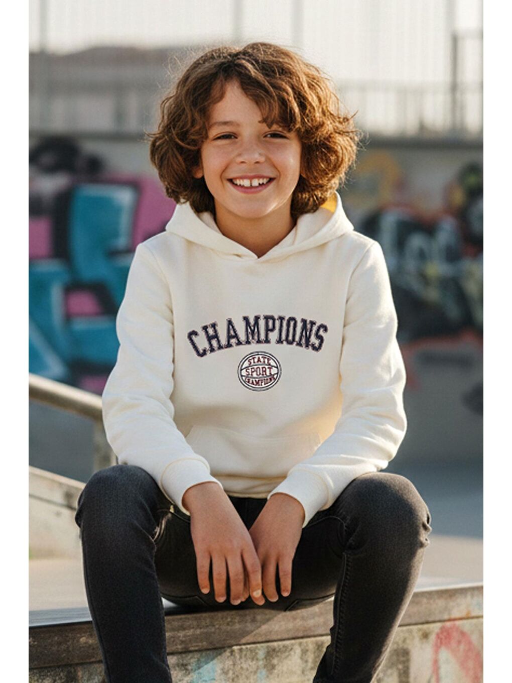 Erkek Çocuk Sweatshirt Yazı Baskılı Kapüşonlu Ekru (4-8 Yaş)