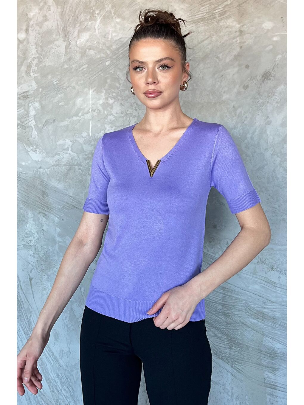 Lila Kadın V Yaka Aksesuarlı Triko Bluz-1