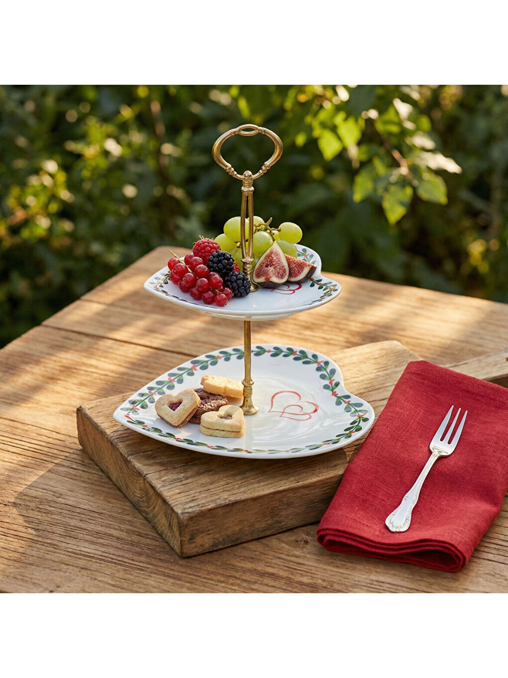 Ekru Kalp Şekilli İki Katlı Dekoratif Sunumluk Kurabiyelik