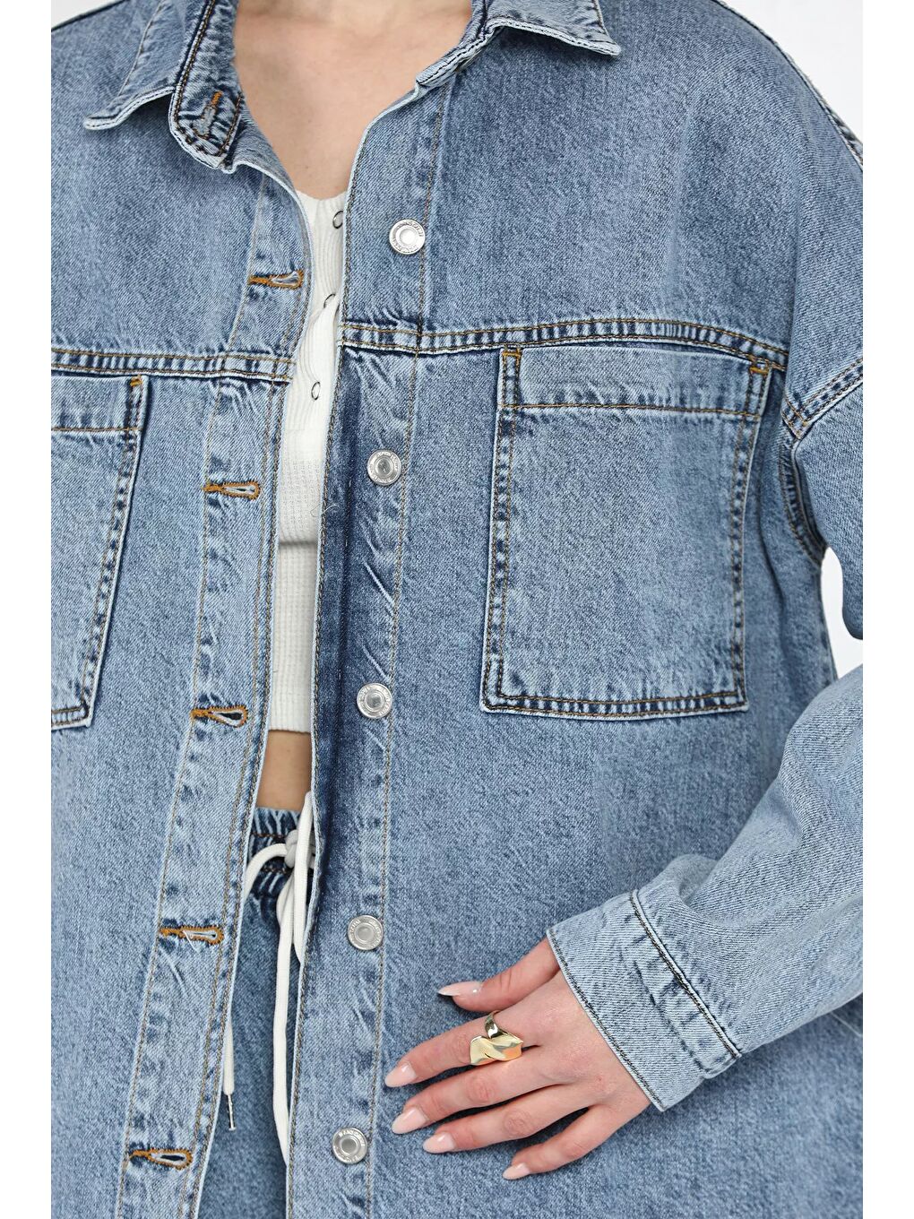 Mavi Çift Cepli Kadın Jean Salaş Jean Gömlek-3