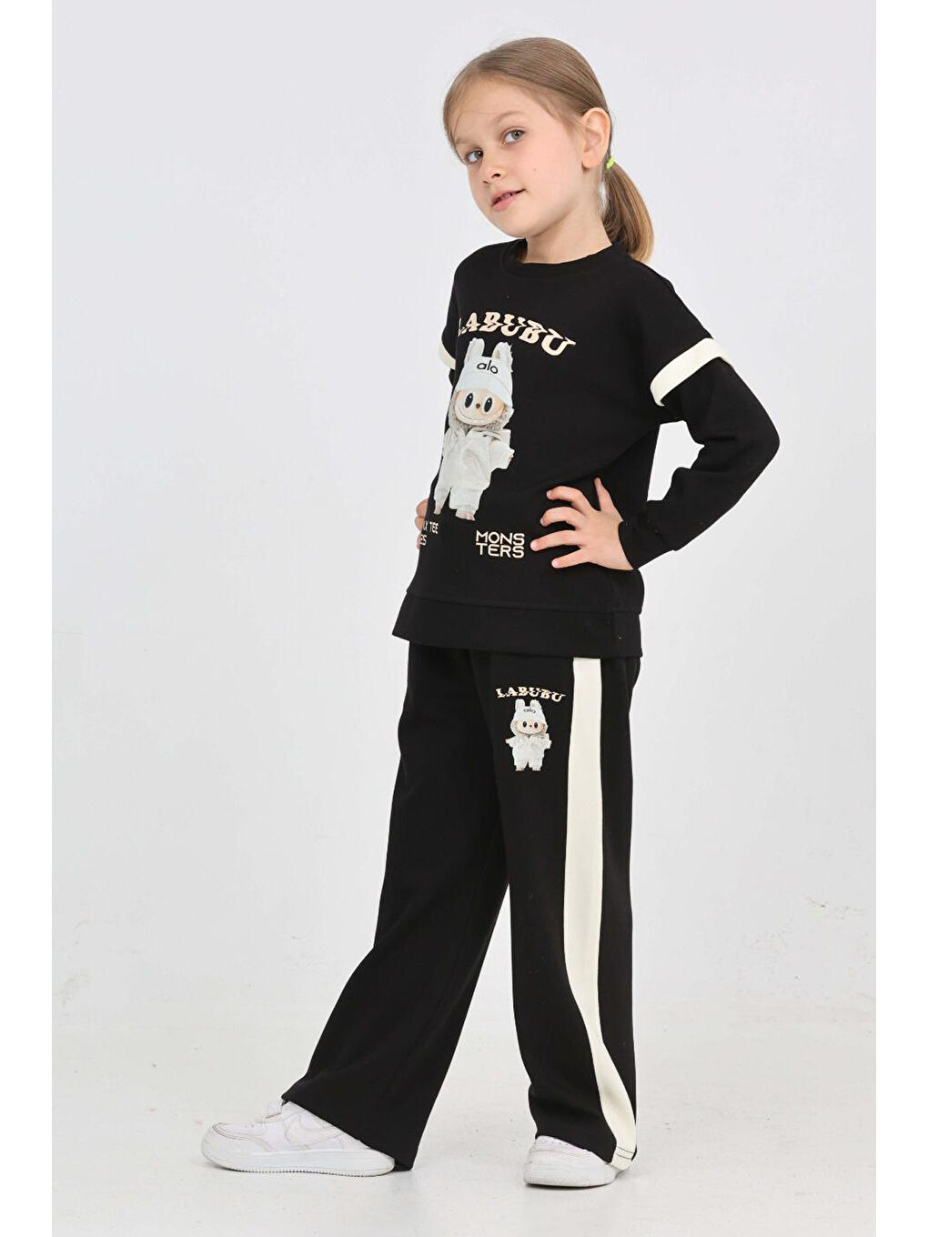 Siyah Kız Çocuk Oysho Kumaş Karakter Baskılı Geniş Paçalı Alt-Üst Takım 12299