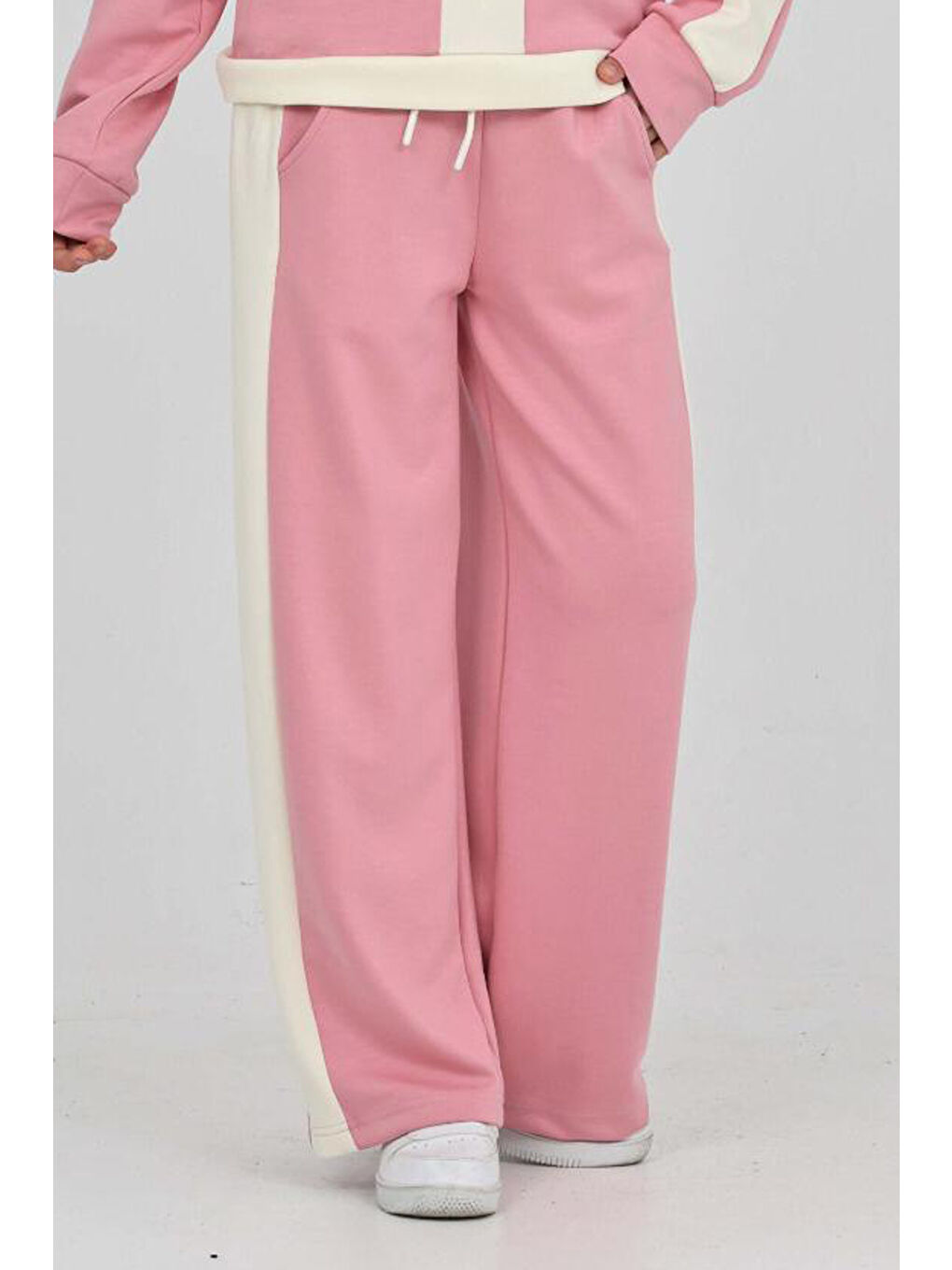 Pembe Kız Çocuk Double Face Kumaş Yarım Fermuarlı Ve Şerit Garni Detaylı Alt-Üst Takım 12300-2