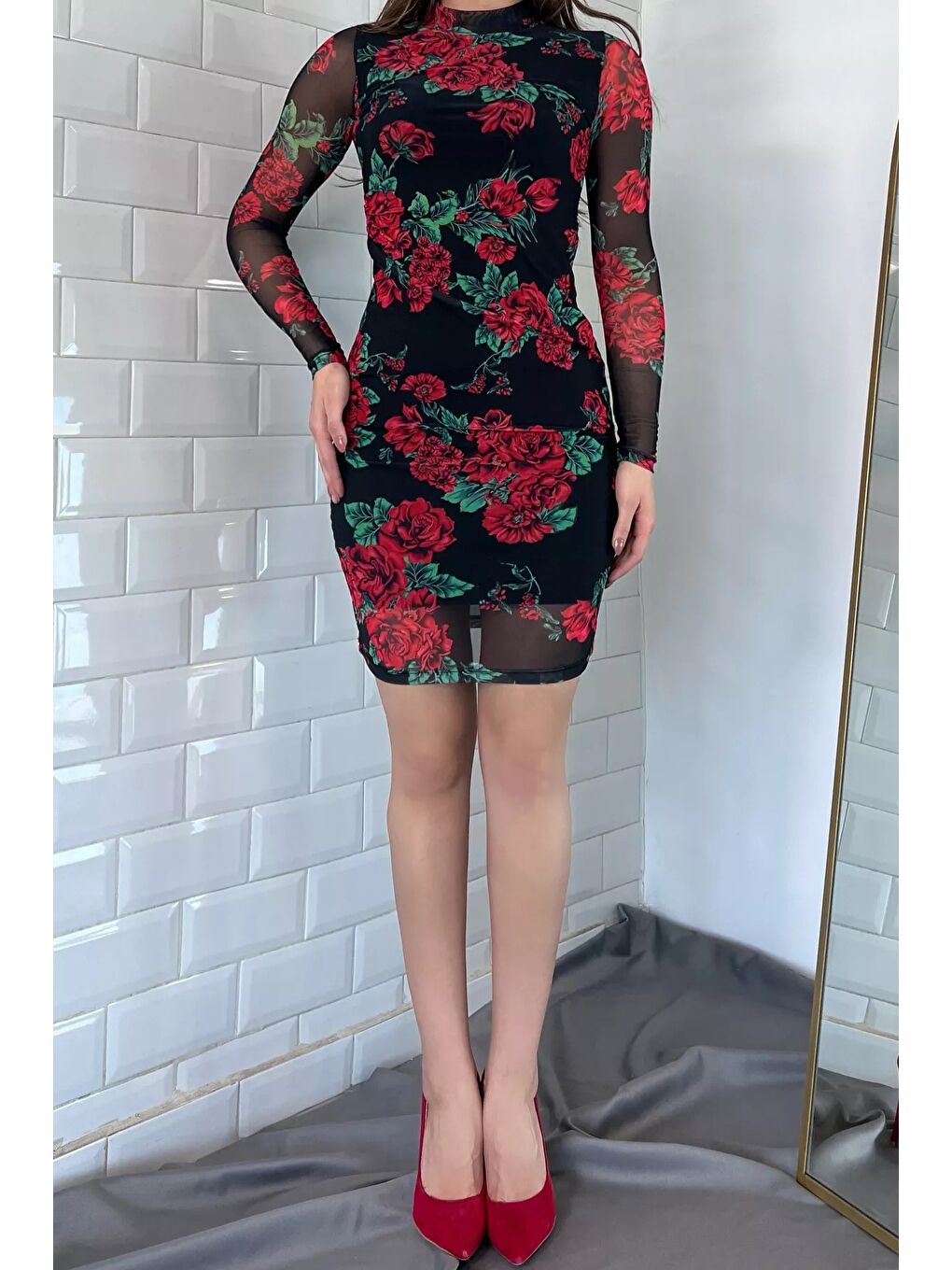 Siyah Çiçek Deseli Midi Boy Kadın Elbise-2