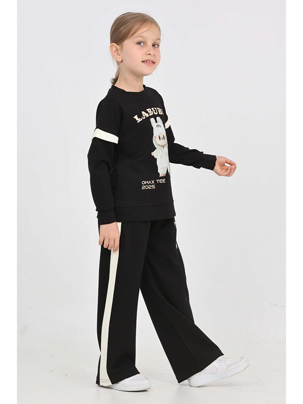 Siyah Kız Çocuk Oysho Kumaş Karakter Baskılı Geniş Paçalı Alt-Üst Takım 12299-2