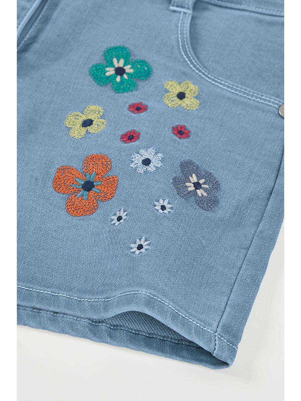 Çiçek Nakışlı Denim Şort 2-6 Yaş Mavi-3