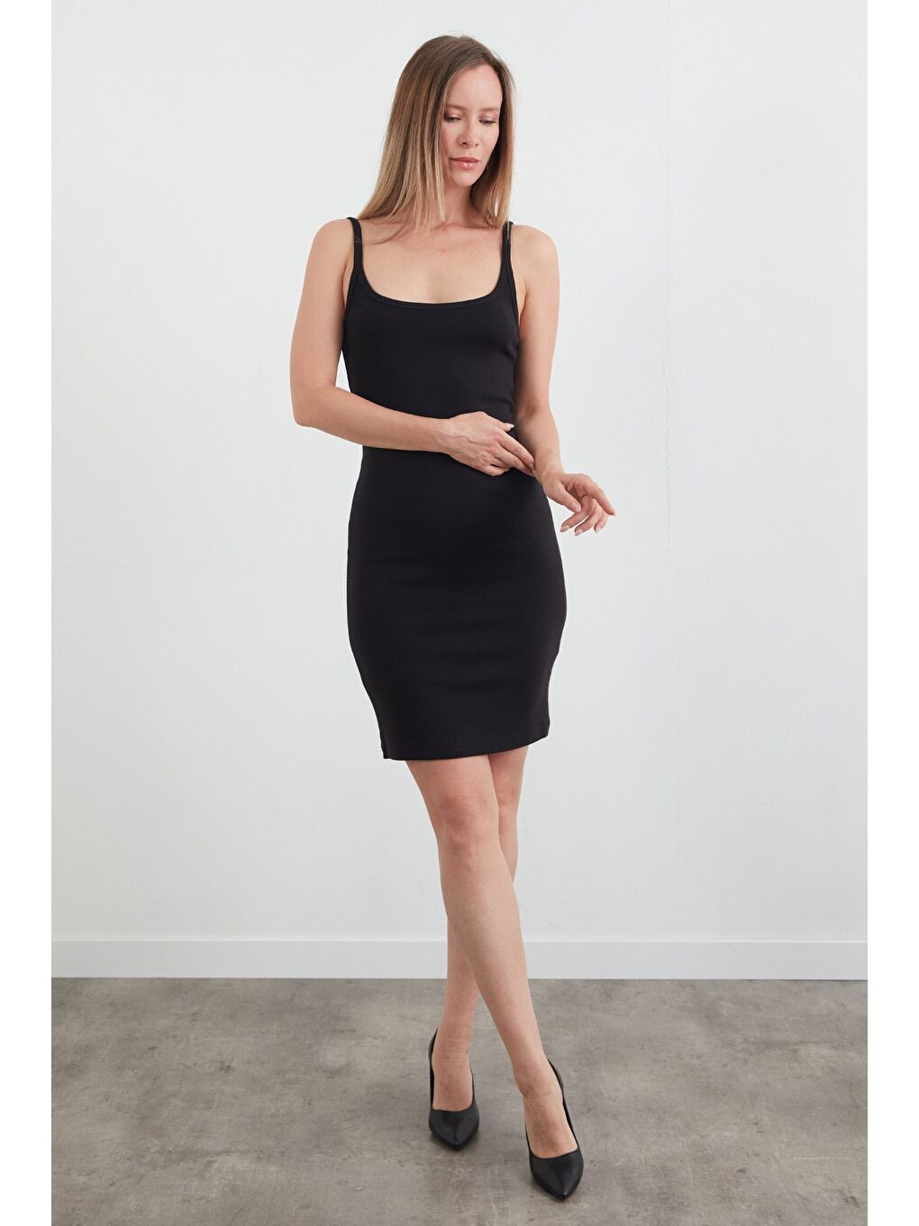 Siyah Basic Askılı Modal Elbise-1