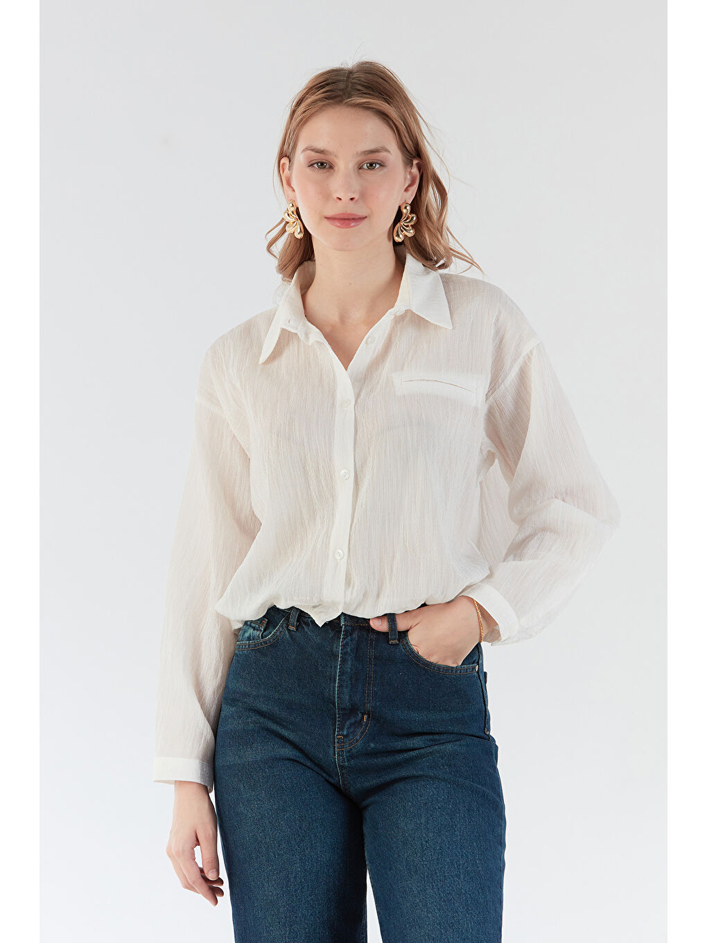 Ekru Basic Beli Lastikli Cep Detaylı Gömlek-1