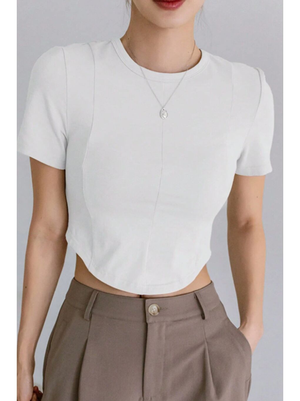 Beyaz Kadın Crop Tişört Slim Fit Basic Kısa Kollu Yazlık Üst-2