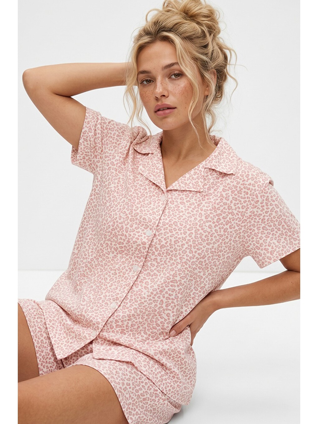 Karışık Gömlek Yaka Düğmeli Örme Şortlu Pijama Takım 8055