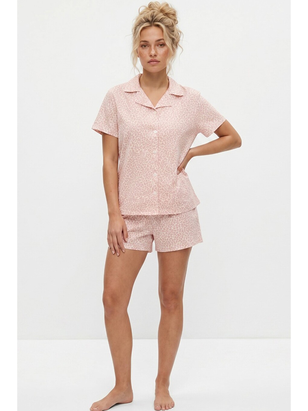 Karışık Gömlek Yaka Düğmeli Örme Şortlu Pijama Takım 8055-1