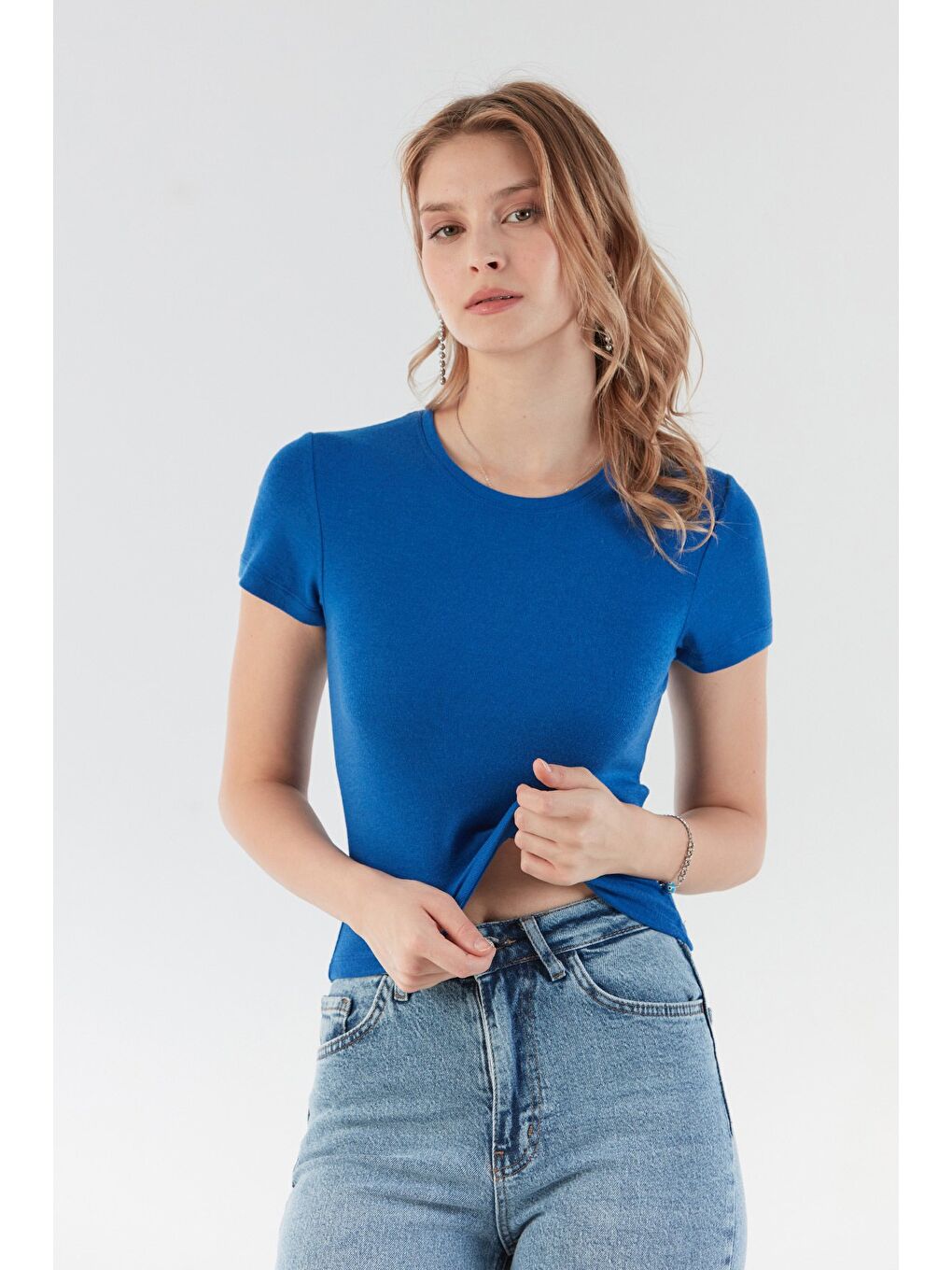 Mavi Basic Bisiklet Yaka Crop Tişört-3