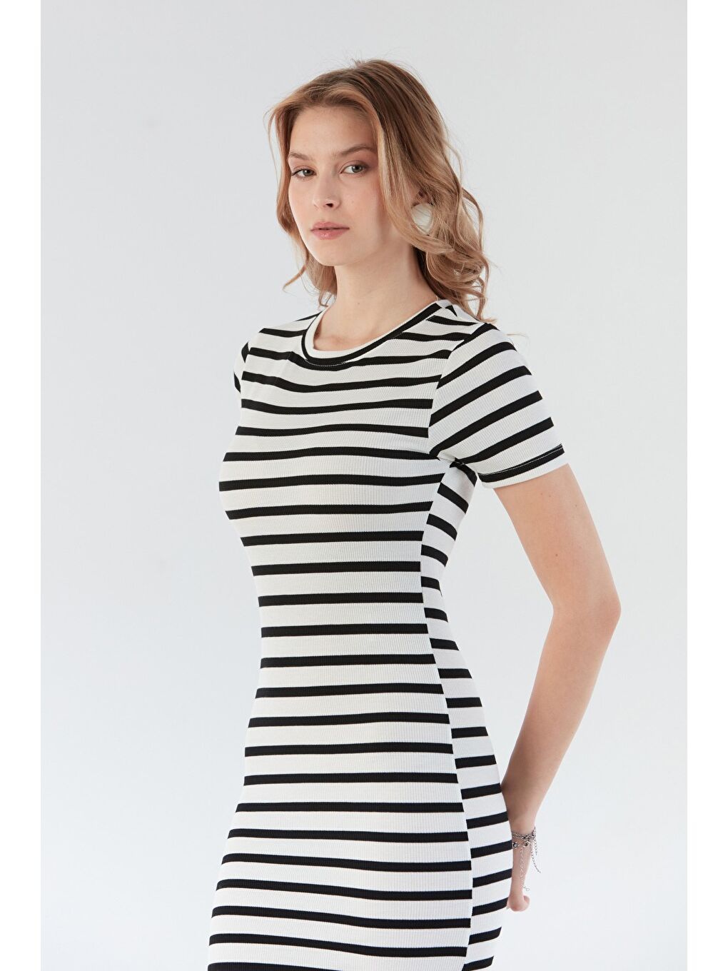 Beyaz Basic Fitilli Çizgili Elbise-1