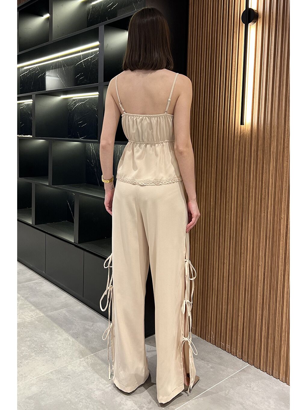 Bej İp Askılı Bel Lastikli Bluz Pantolon İkili Takım-3