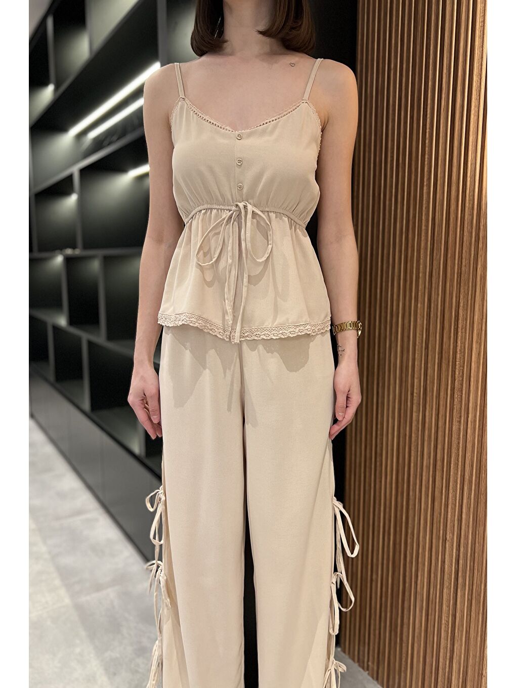 Bej İp Askılı Bel Lastikli Bluz Pantolon İkili Takım-4