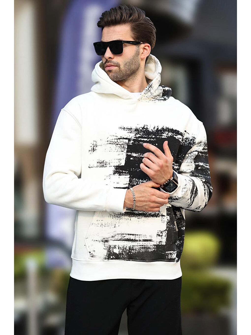 Madmext Ekru Kapüşonlu Desenli Cep Detaylı Erkek Sweatshirt 7059