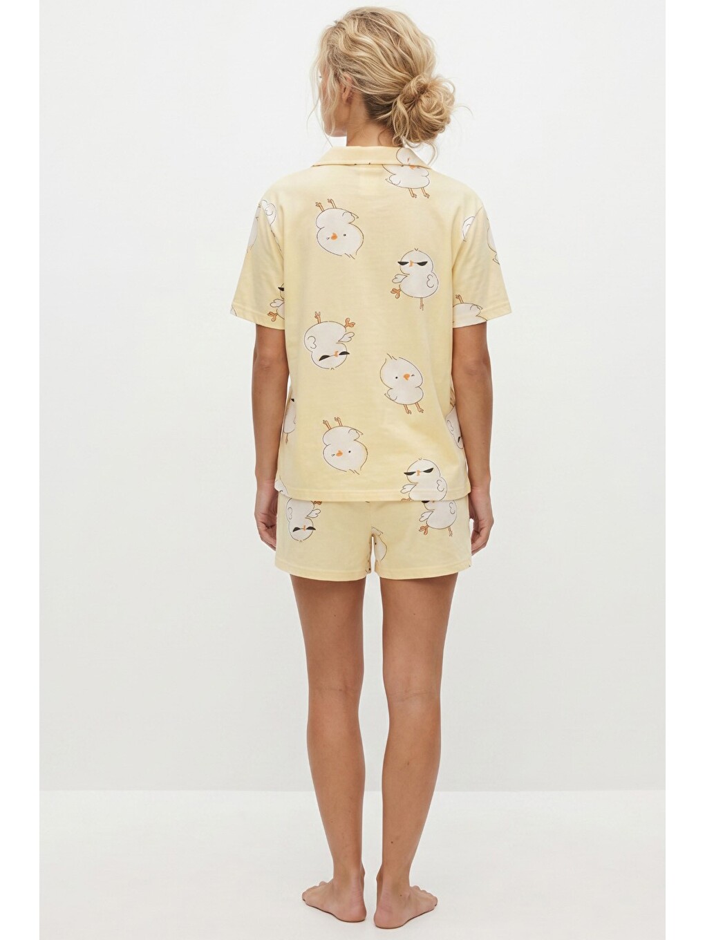 Karışık Düğmeli İnce Soft Örme Mevsimlik Şortlu Pijama Takımı 8063-2