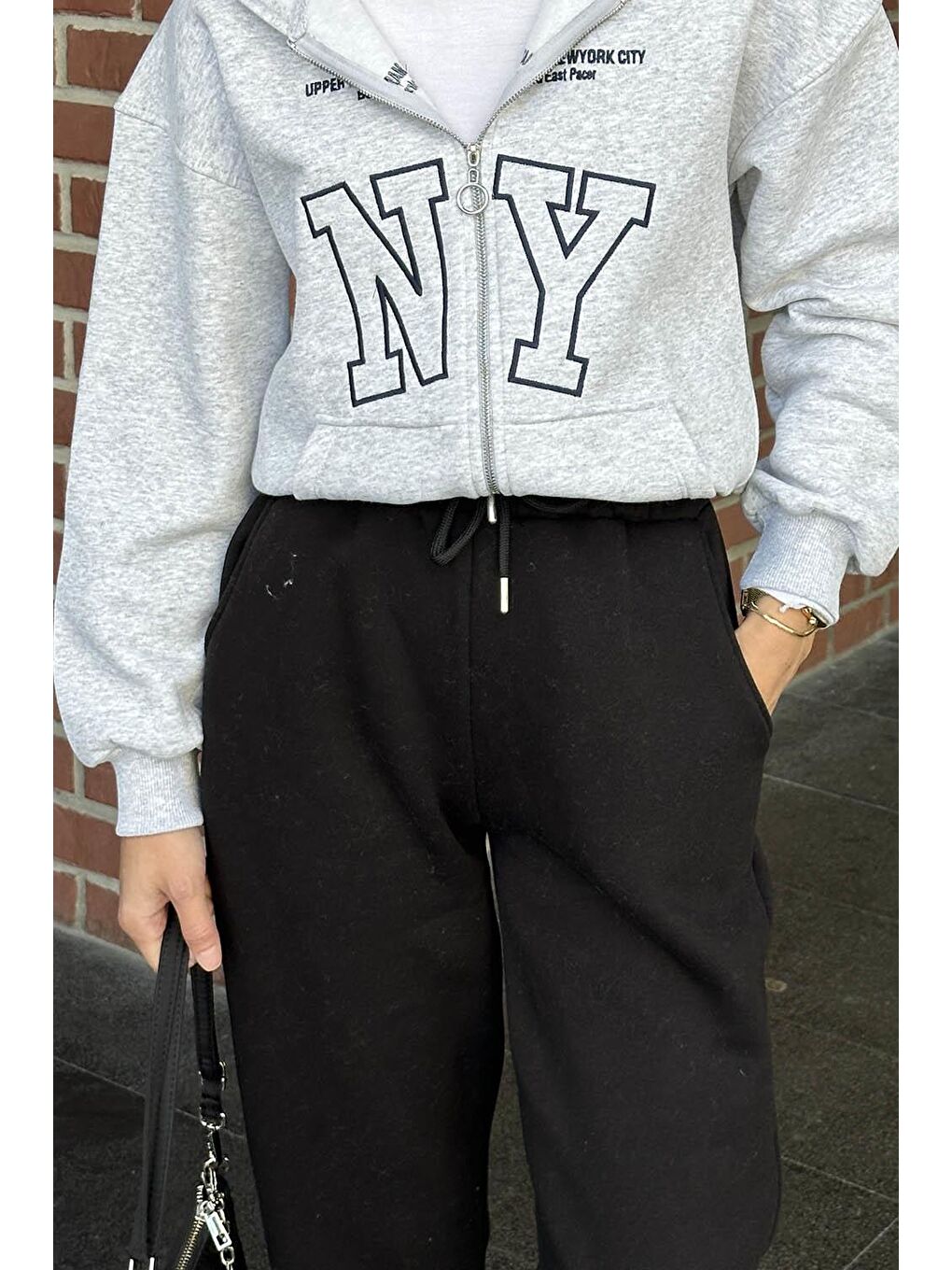 Bel Bağcık Detaylı Üç İplik Eşofman Siyah-2