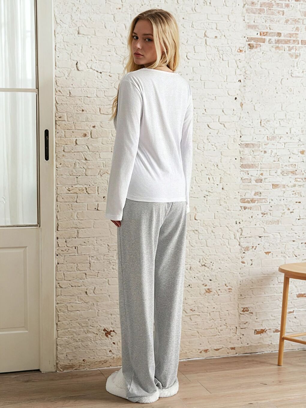 Beyaz Minimal Kurdela Baskılı Pijama Takımı-2