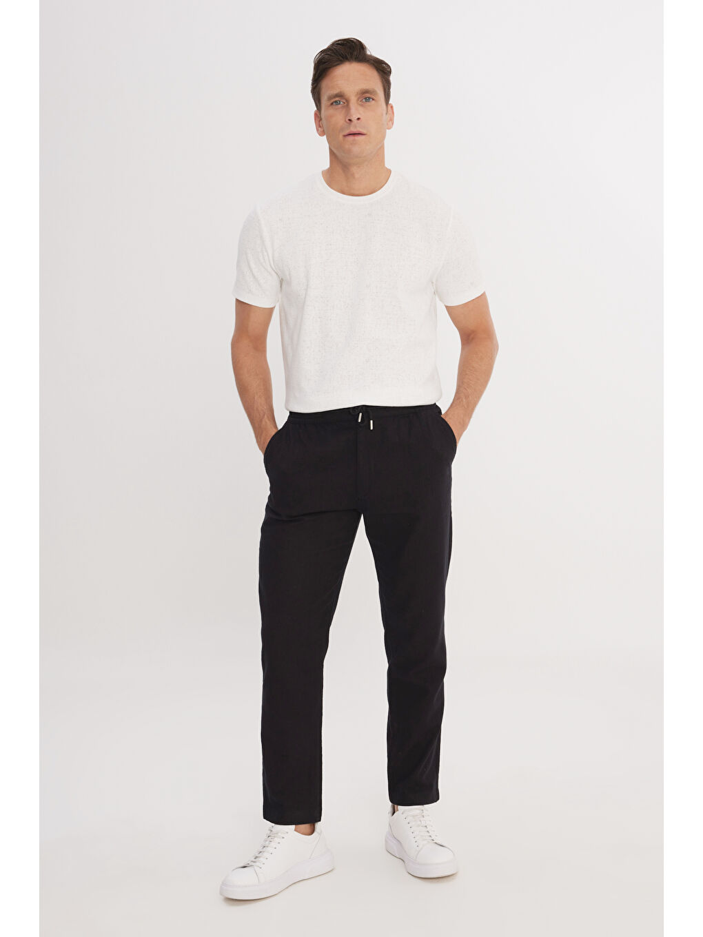 Erkek Siyah %100 Pamuk Slim Fit Dar Kesim Beli Bağlamalı Yan Cepli Pantolon-2