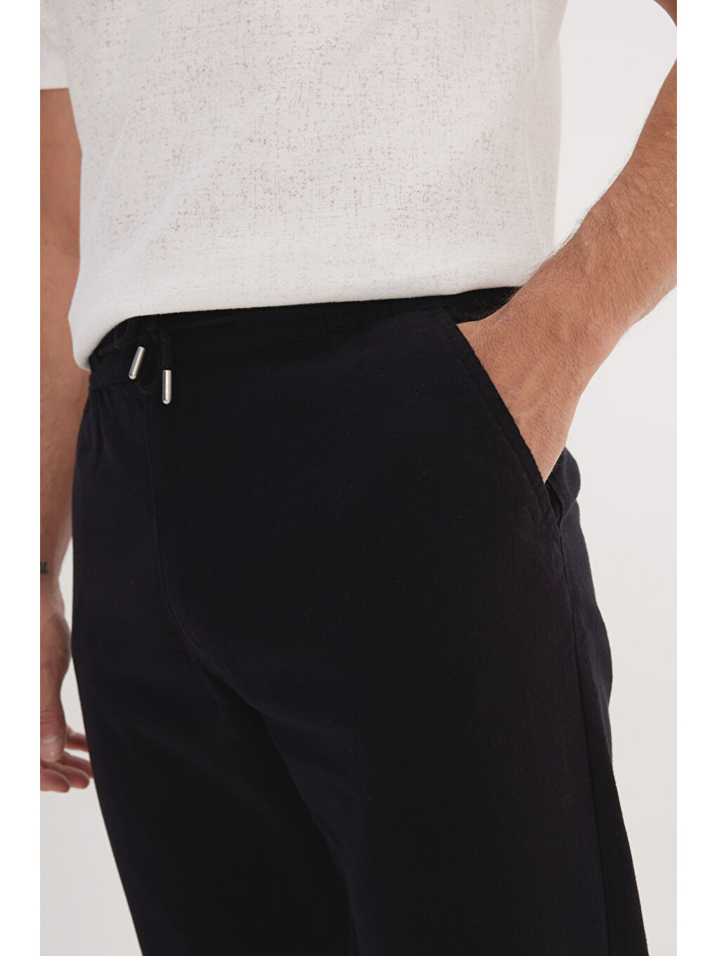 Erkek Siyah %100 Pamuk Slim Fit Dar Kesim Beli Bağlamalı Yan Cepli Pantolon-3