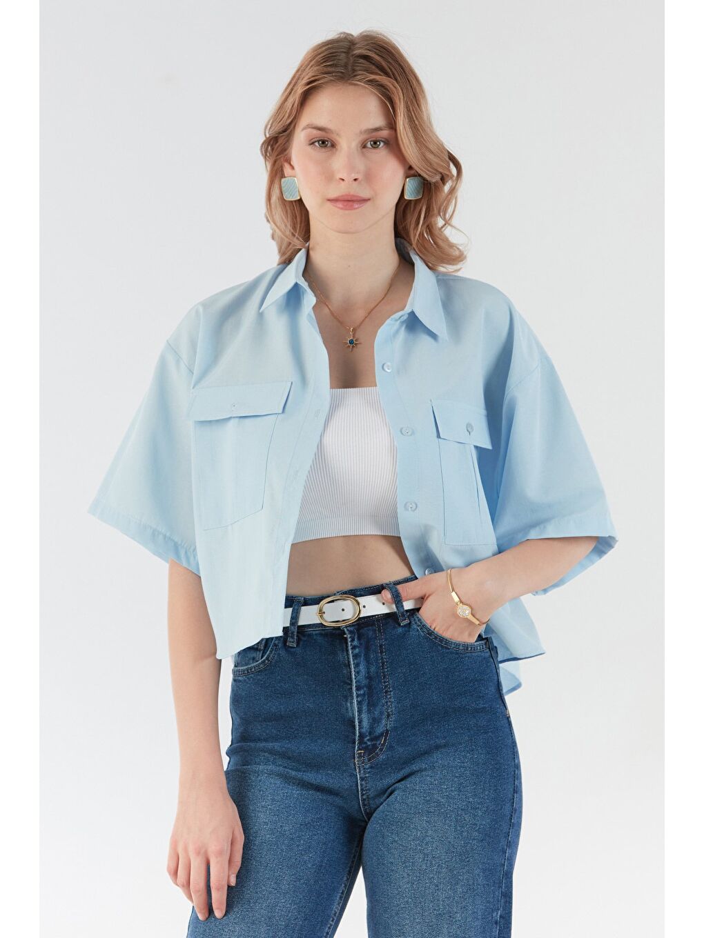 Mavi Basic Çift Cepli Arkası Uzun Crop Gömlek