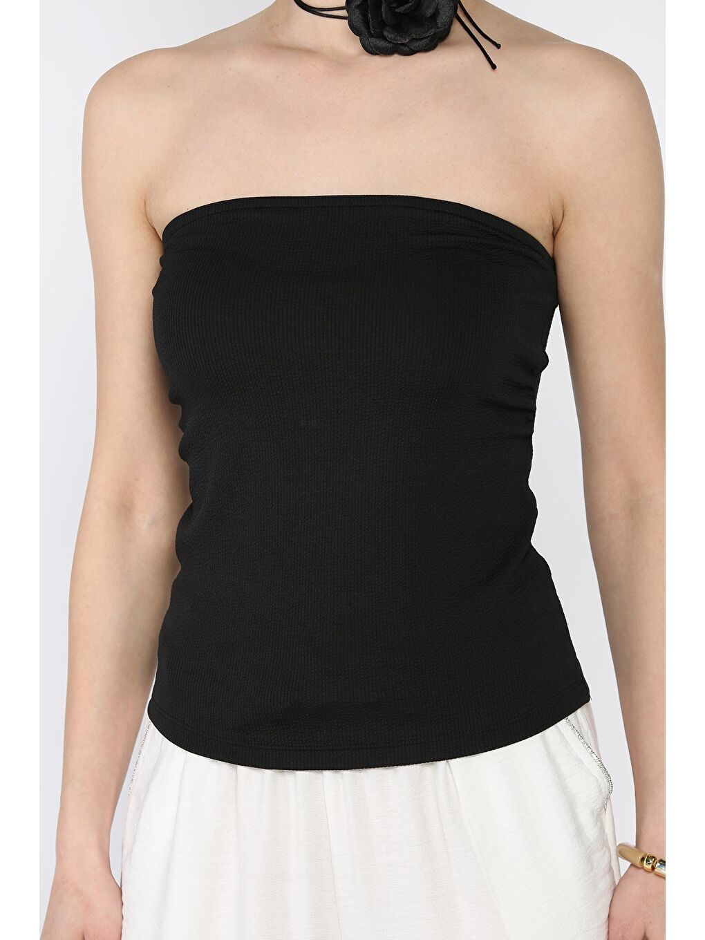 Siyah Kadın Yan Büzgü Detaylı Straplez Bluz-3