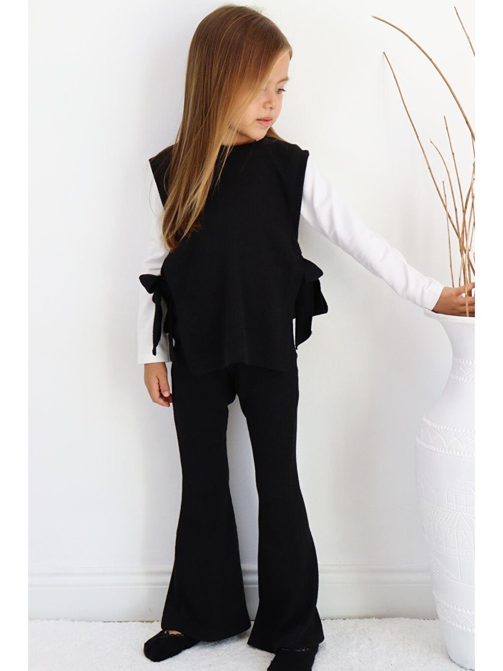 Kız Çocuk Simena Siyah Bağlama Detaylı Üst İspanyol Alt Üst Eşofman Takım-3