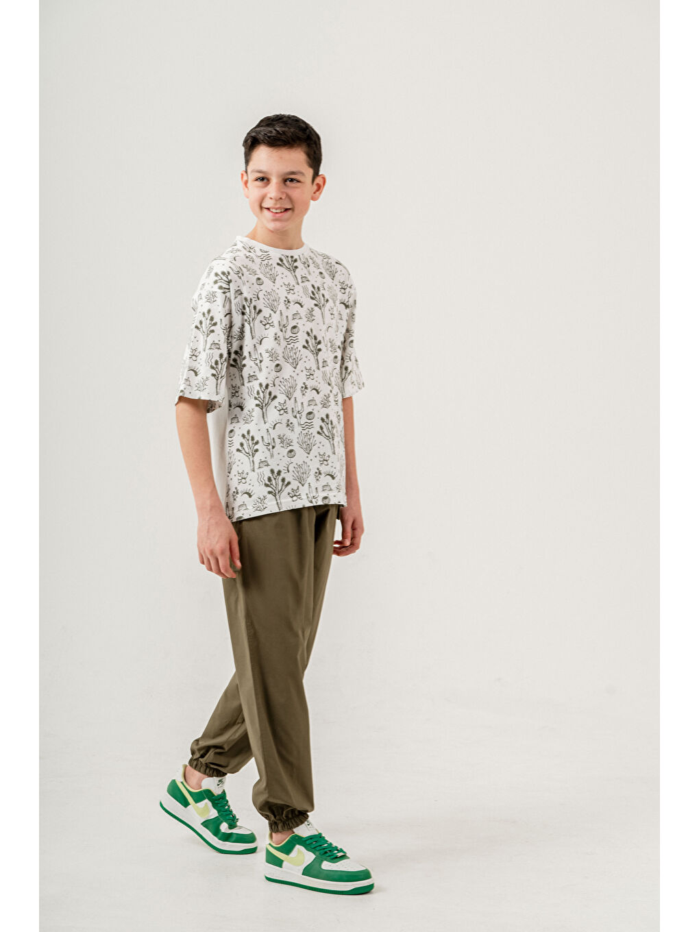 Haki Erkek Çocuk 2'li Takım (T-Shirt+Jogger Pantolon) P1027