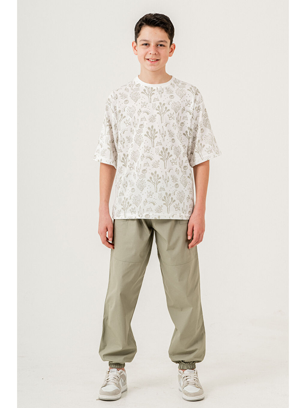 Haki Erkek Çocuk 2'li Takım (T-Shirt+Jogger Pantolon) P1027-2