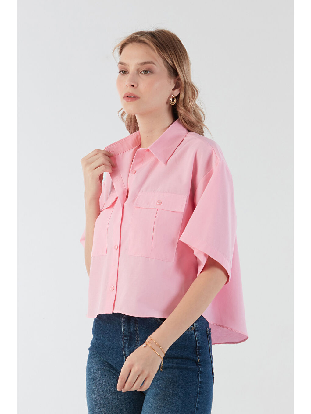 Pembe Basic Çift Cepli Arkası Uzun Crop Gömlek-3