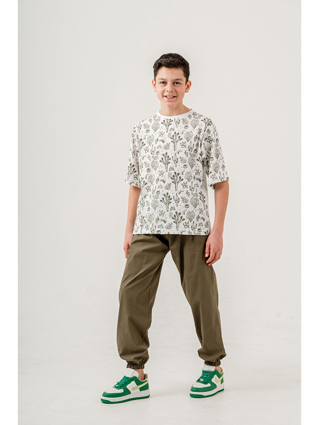 Haki Erkek Çocuk 2'li Takım (T-Shirt+Jogger Pantolon) P1027-2