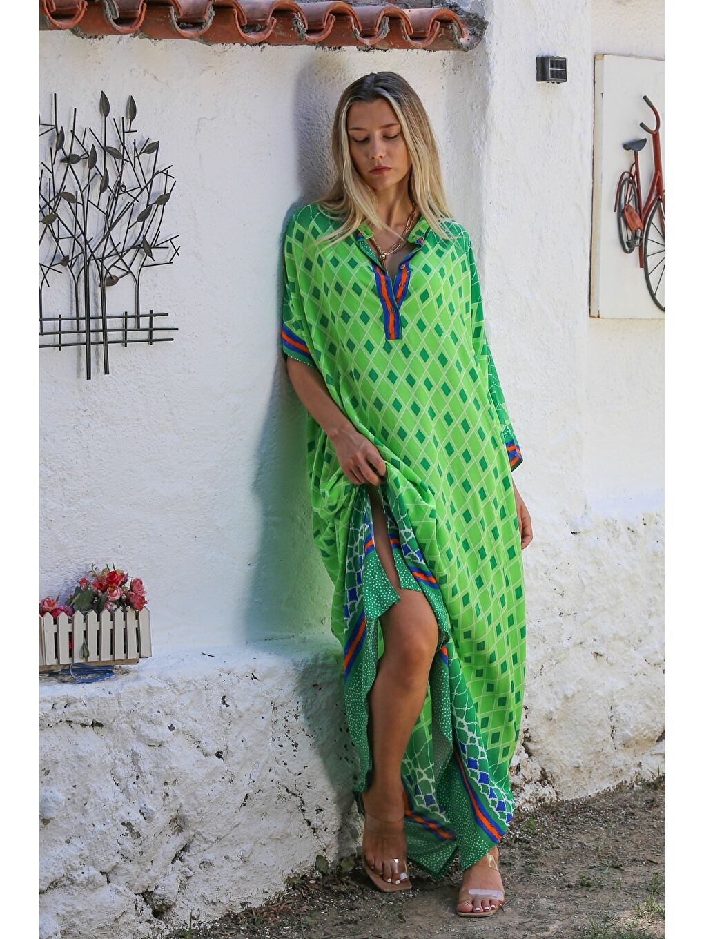 Fıstık Yeşili Hakim Yaka Yarasa Kol Düğmeli Allover Baskılı Dokuma Geniş Kesim Casual Elbise-6