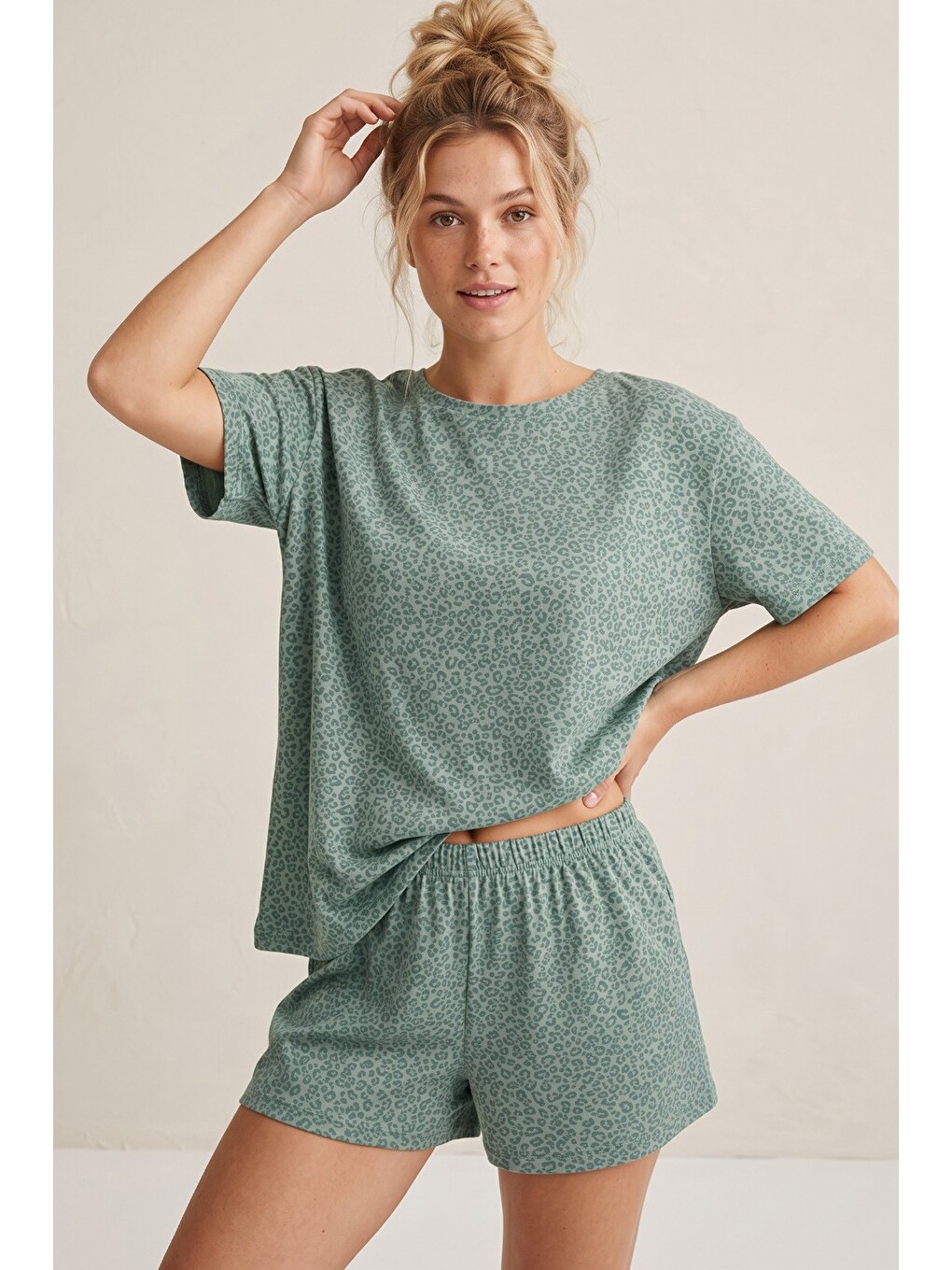 Yeşil Örme Şortlu Pijama Takım 8056