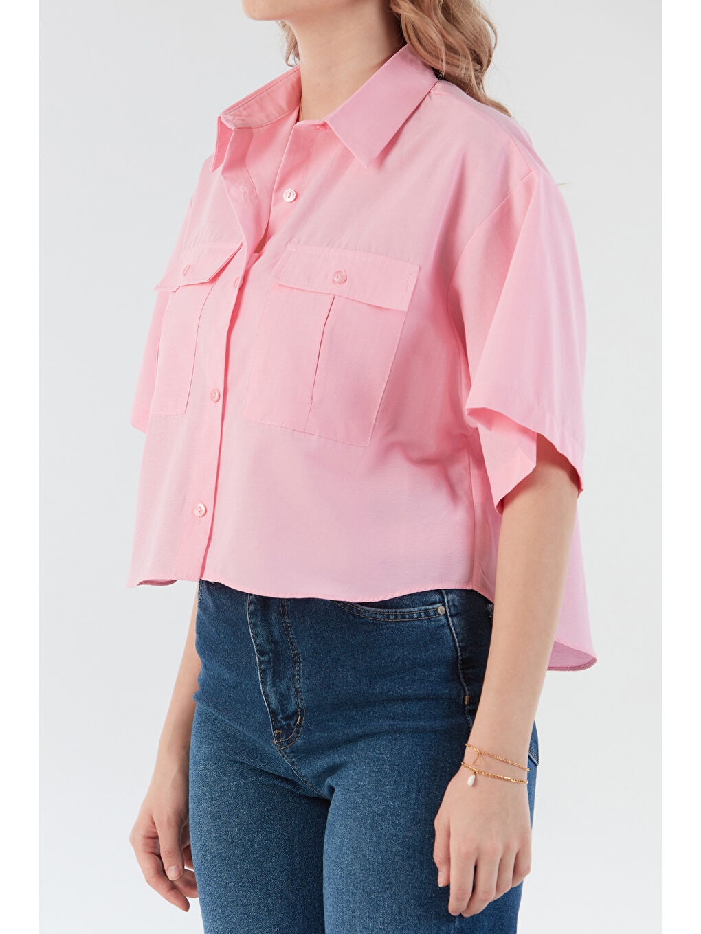 Pembe Basic Çift Cepli Arkası Uzun Crop Gömlek-4
