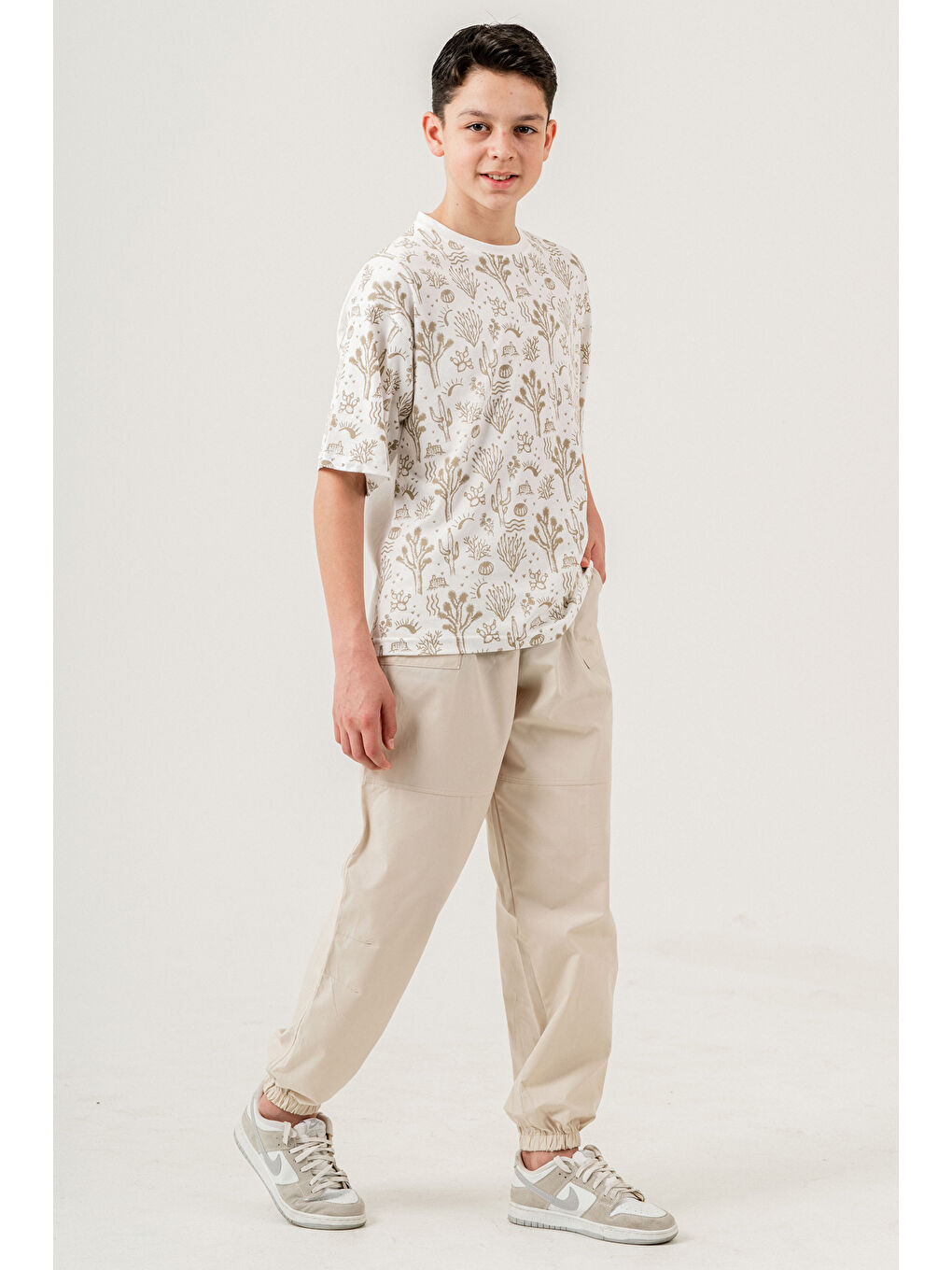 Bej Erkek Çocuk 2'li Takım (T-Shirt+Jogger Pantolon) P1027