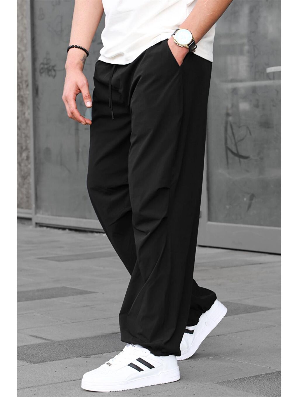 Siyah Regular Fit Erkek Paraşüt Pantolon 6504