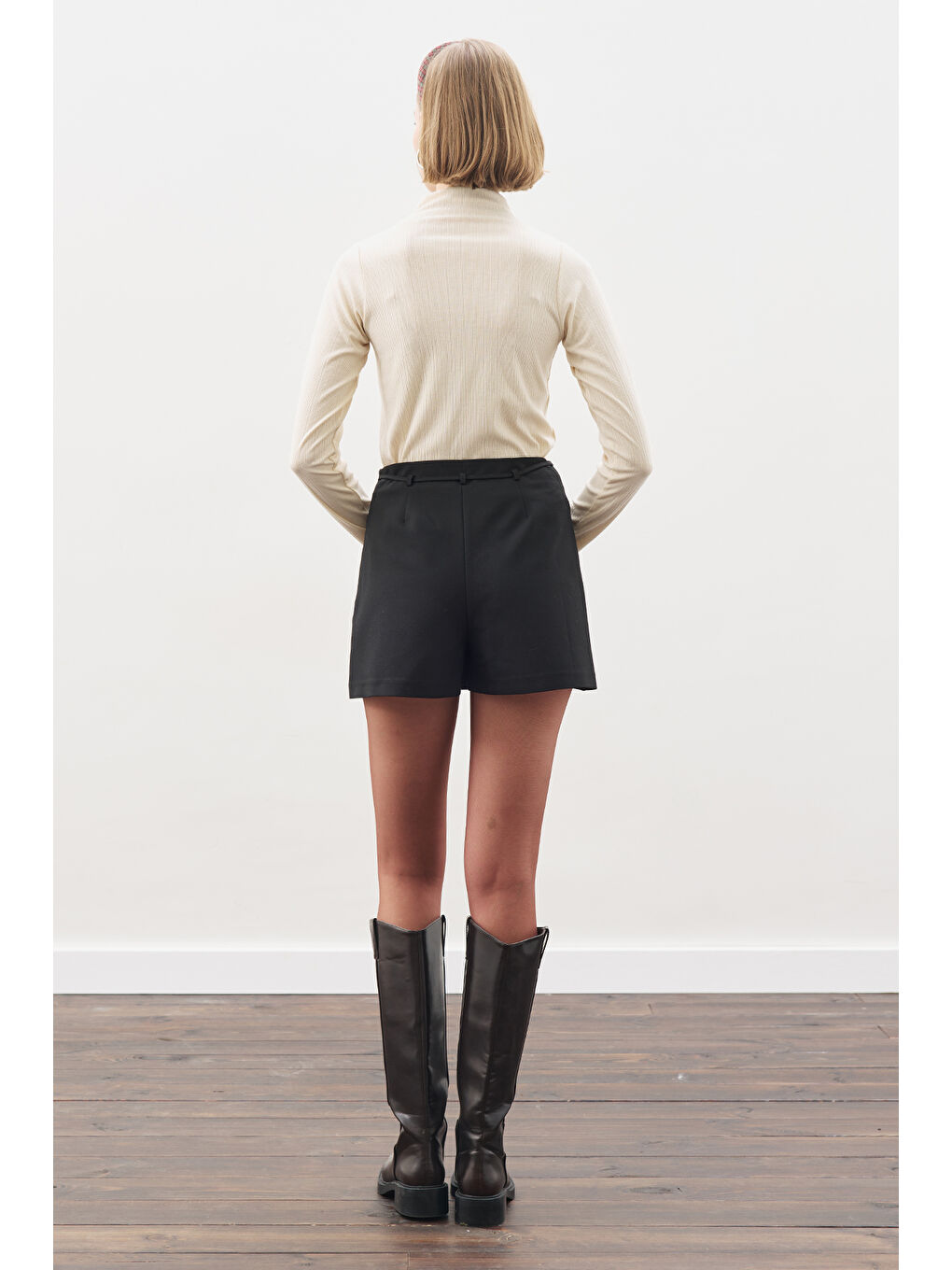 Yüksek Yaka Body Ekru-5