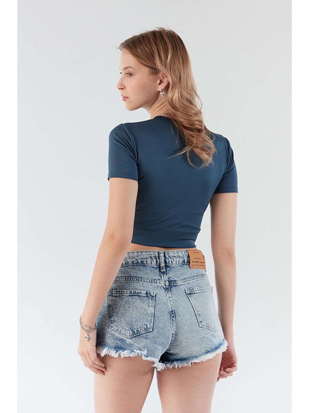 Antrasit Basic Bisiklet Yaka Crop Tişört-1