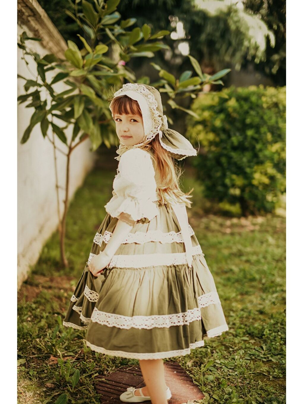 Yeşil Bandanalı Dantel Detaylı Tasarım Vintage Kız Çocuk Elbise_M2206-1