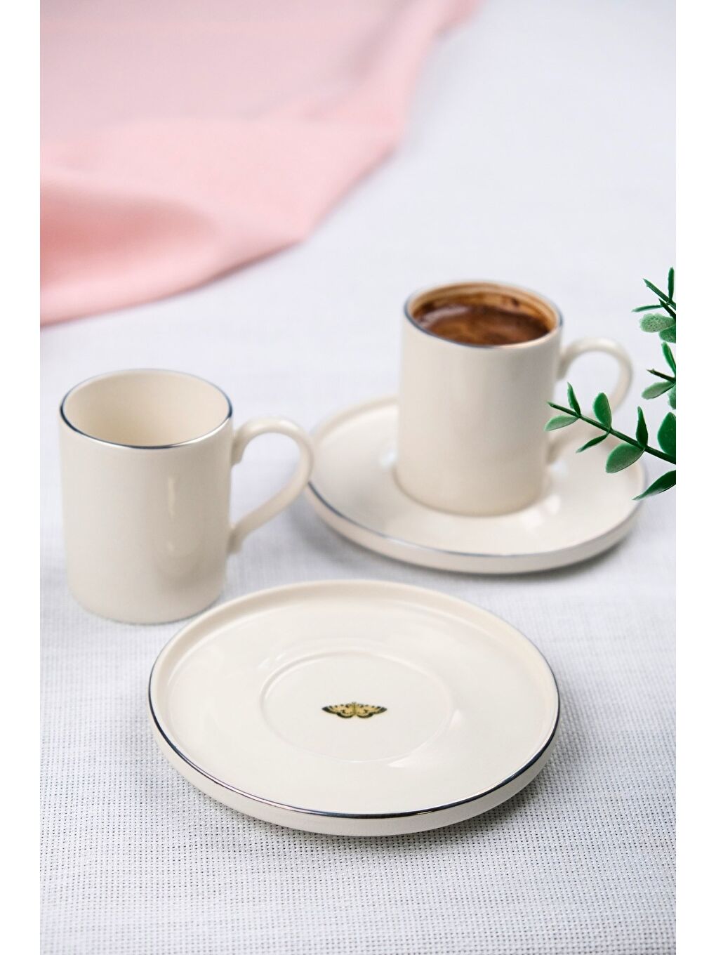 Beyaz Porselen Platin Kahve Fincan Takımı Kelebek 90cc 2 Kişilik 4 Parça-4