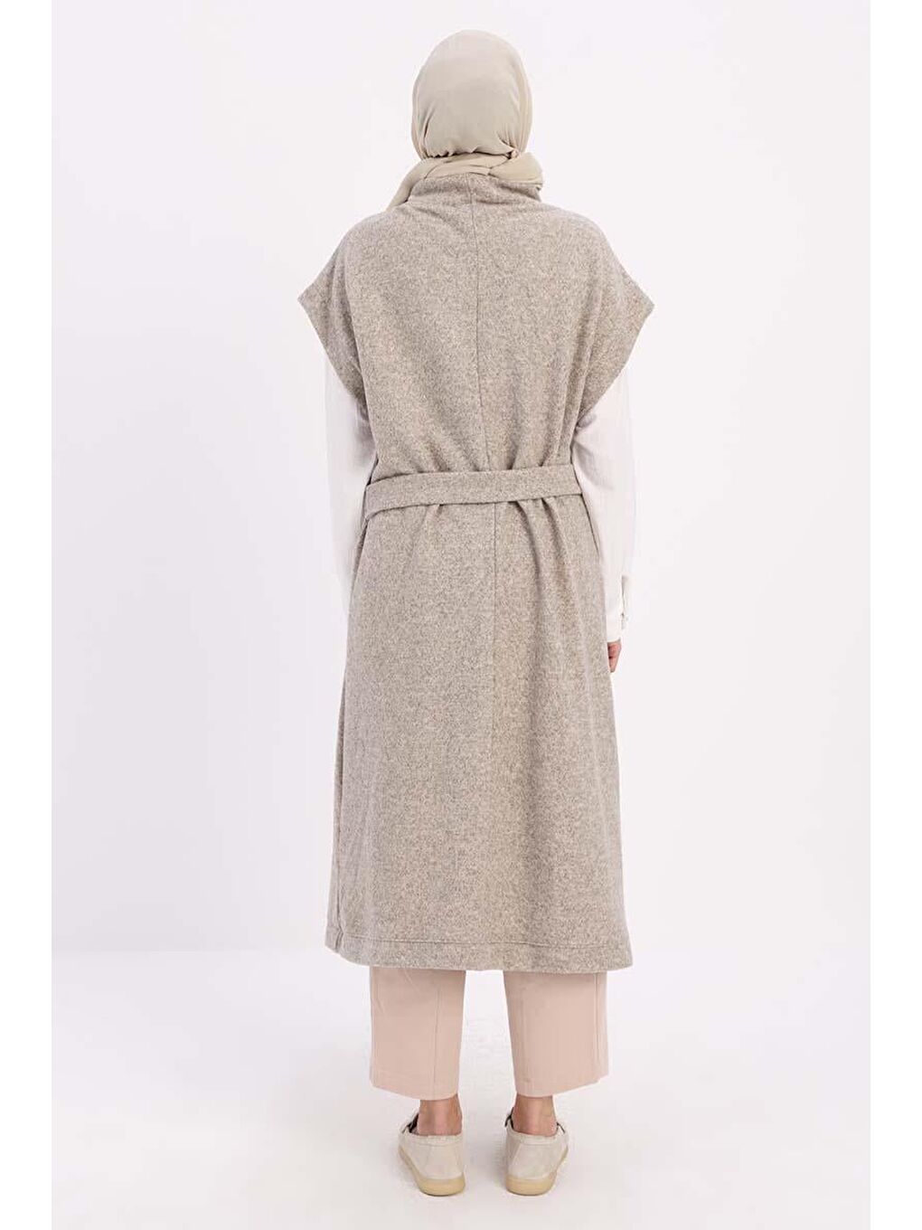 Bej-Kemerli Metal Tokalı Cepli Uzun Yelek-3